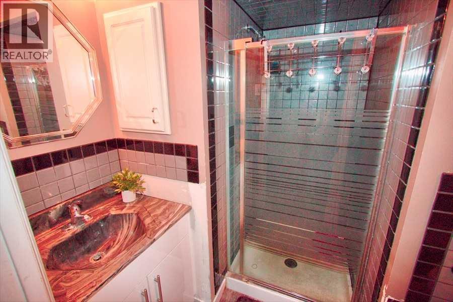 707 Malvern Drive NE — photo 23