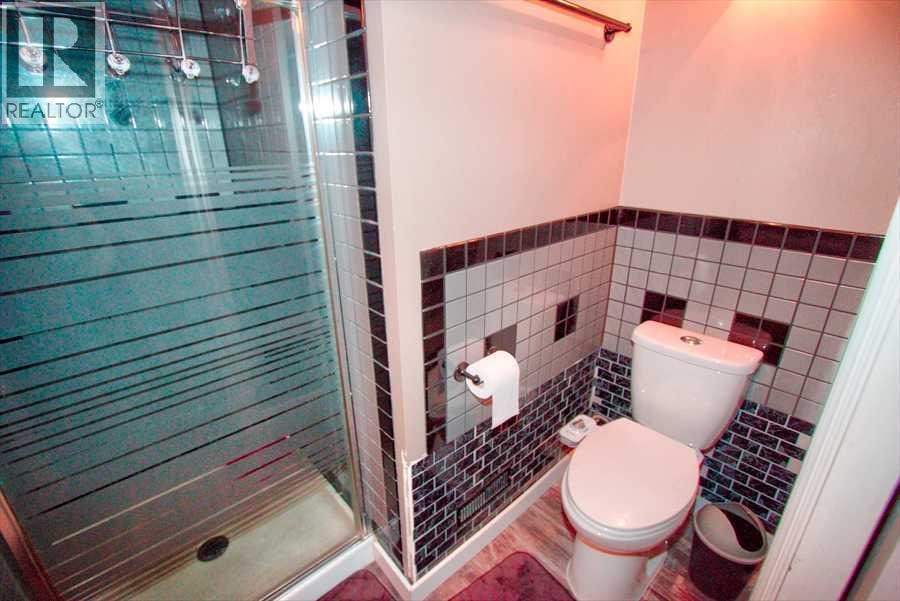 707 Malvern Drive NE — photo 24