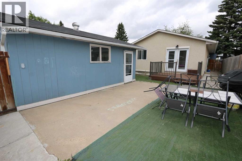707 Malvern Drive NE — photo 30