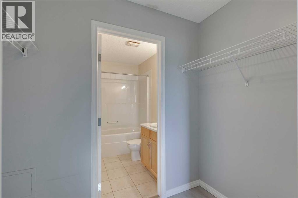 119, 2022 Canyon Meadows Drive SE — photo 24