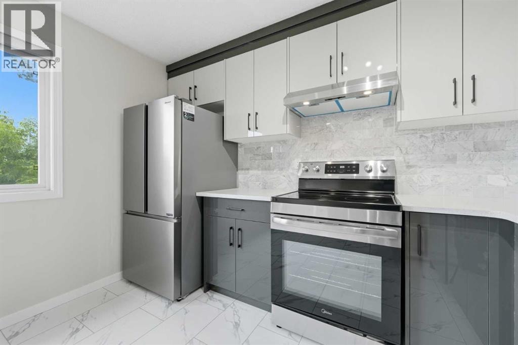 36 Falconer Terrace NE — photo 3