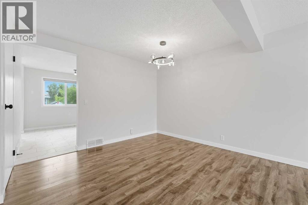 36 Falconer Terrace NE — photo 7