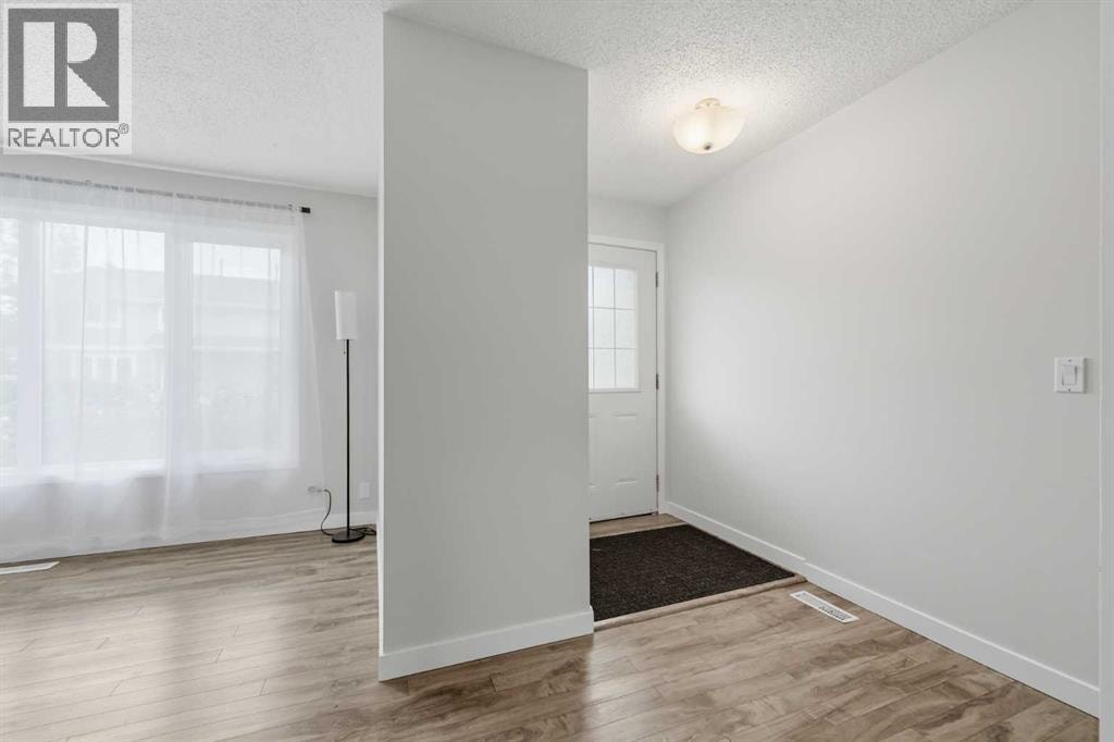 36 Falconer Terrace NE — photo 10