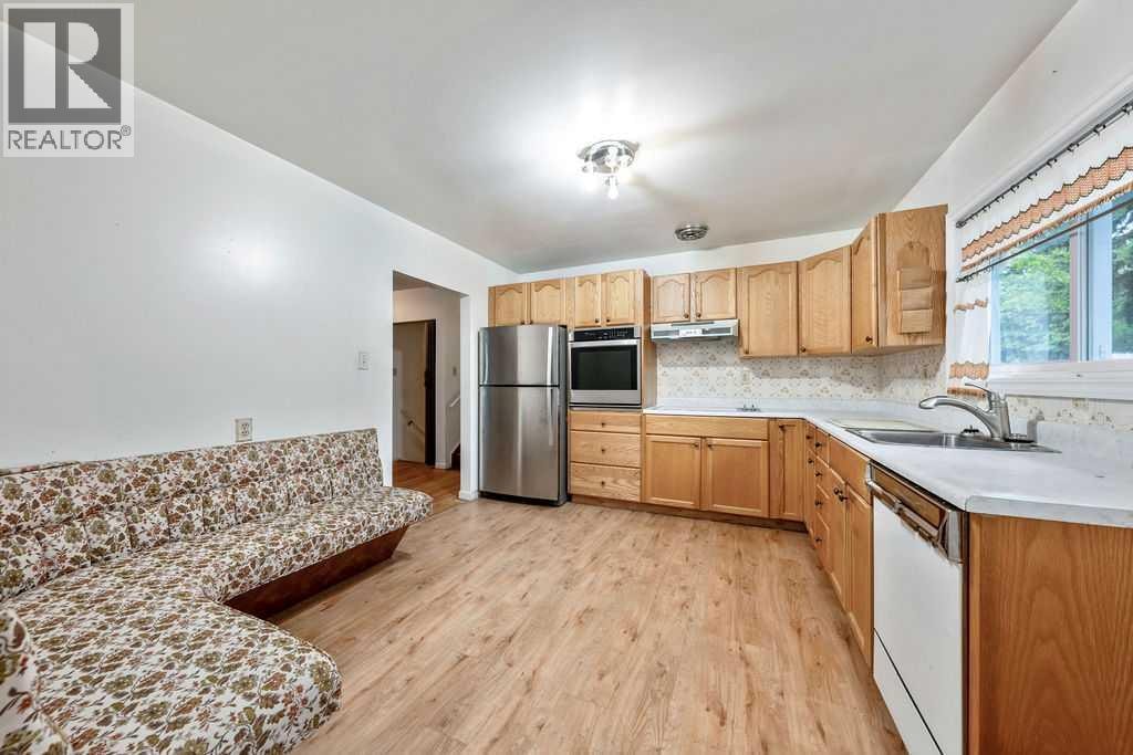7315 5 Street SW — photo 7