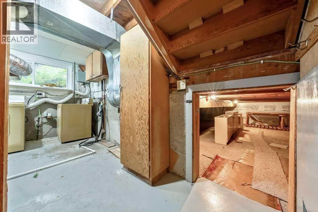 7315 5 Street SW — photo 18