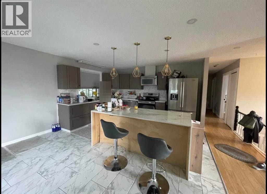 4004 14 Avenue SE — photo 6