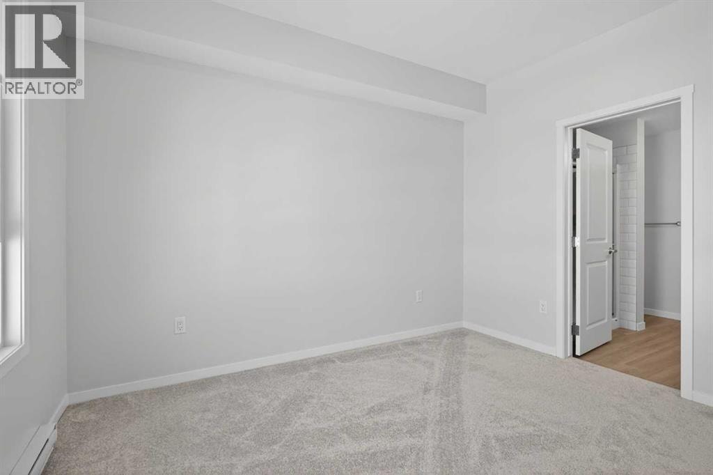 2403, 33 Carringham Gate NW — photo 23