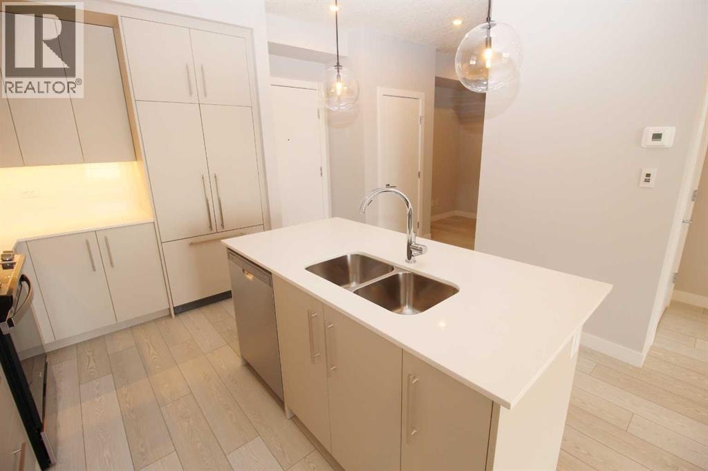 214, 8370 Broadcast Avenue SW — photo 8