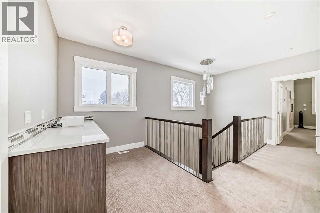 2117 51 Avenue SW — photo 37