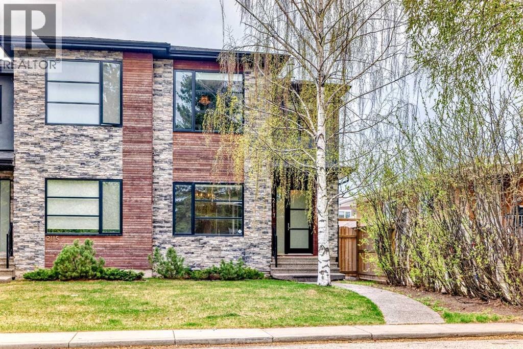 2117 51 Avenue SW — photo 1