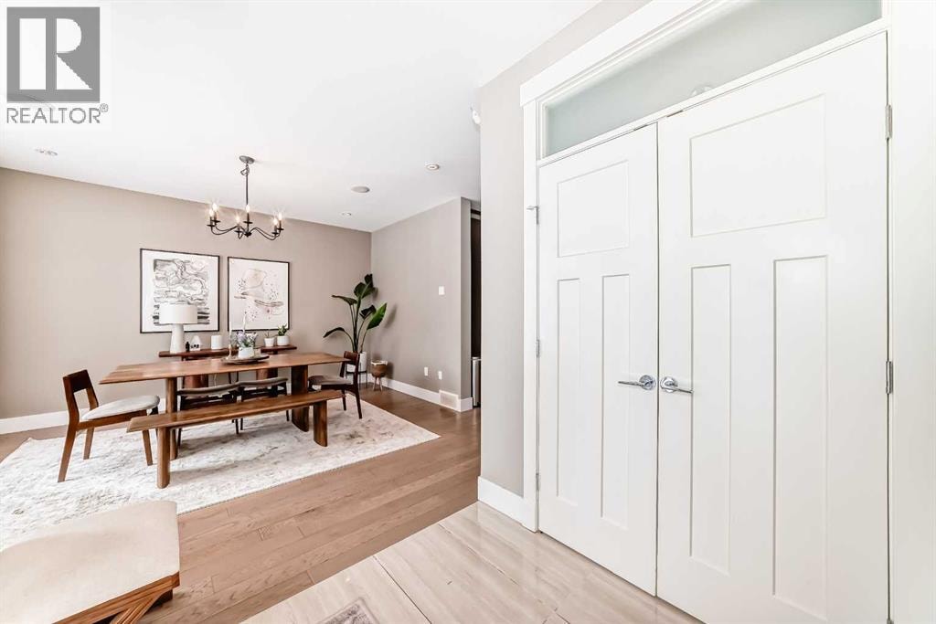 2117 51 Avenue SW — photo 3