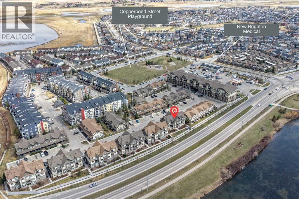 410, 121 Copperpond Common SE — photo 40