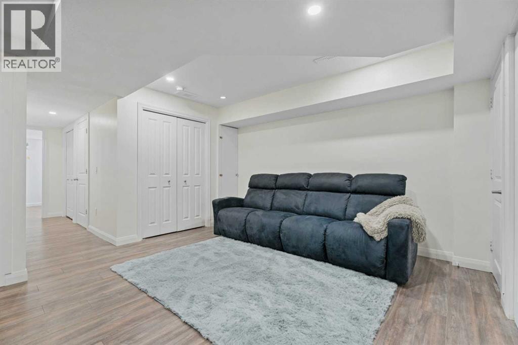 410, 121 Copperpond Common SE — photo 31