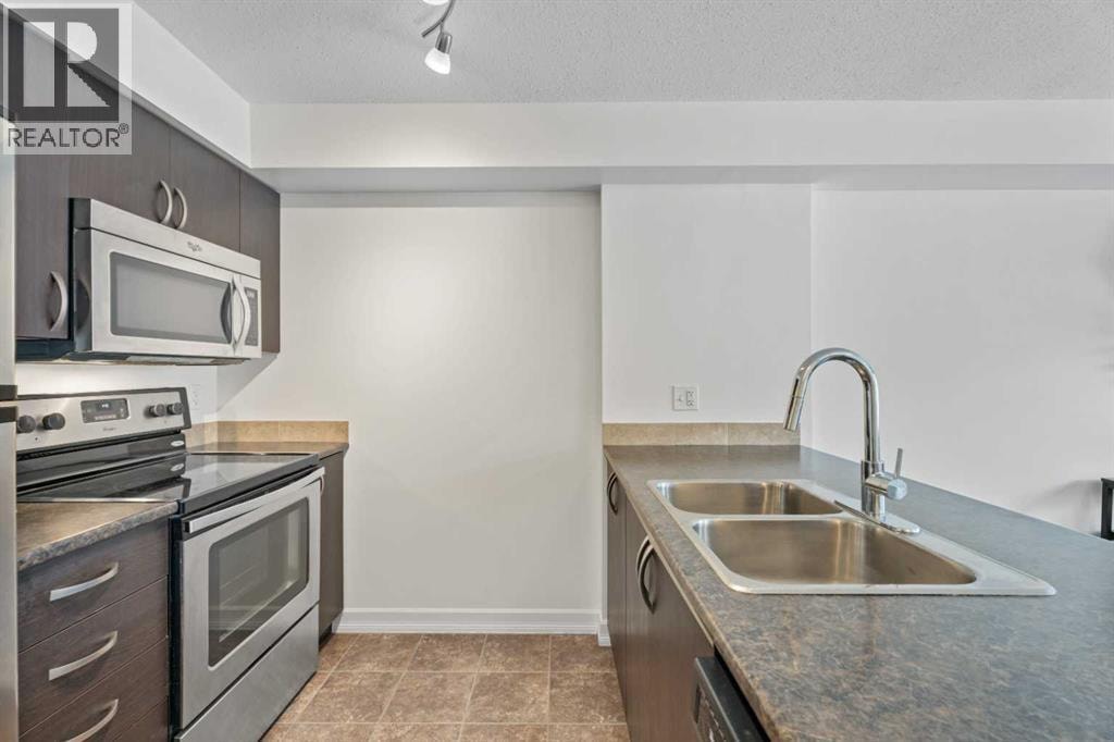 410, 121 Copperpond Common SE — photo 16