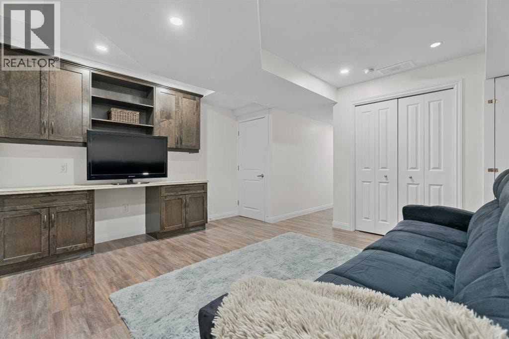 410, 121 Copperpond Common SE — photo 30