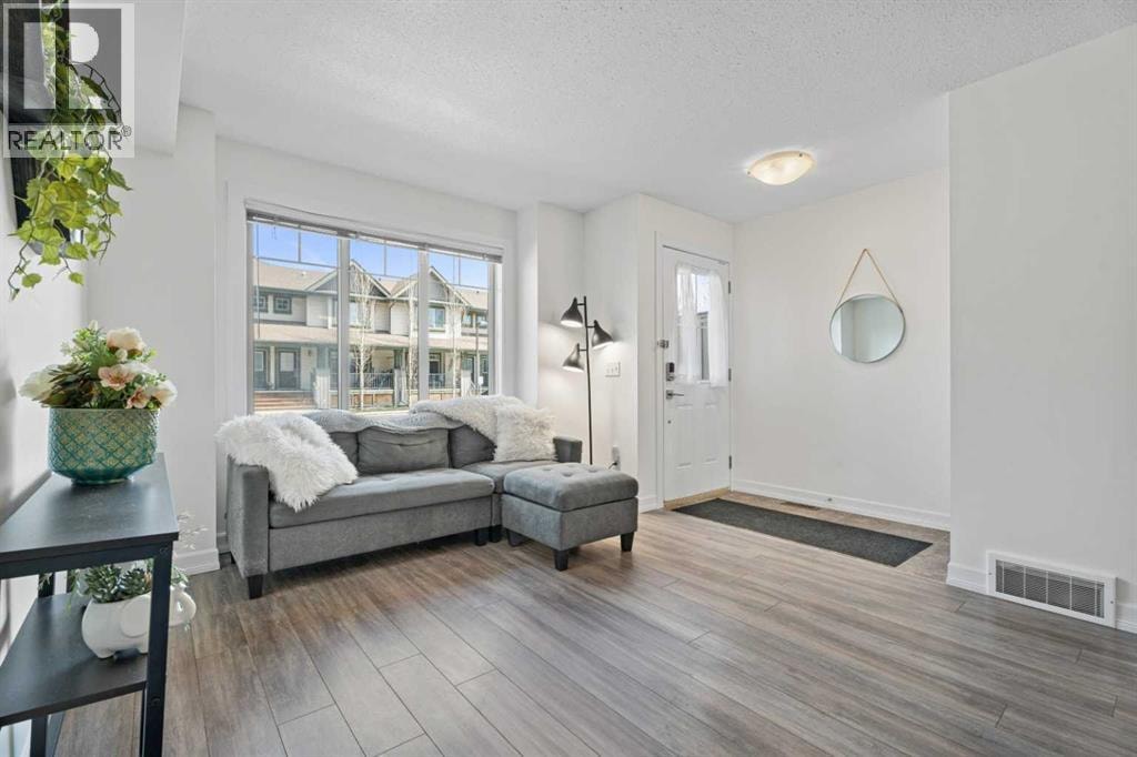 410, 121 Copperpond Common SE — photo 12