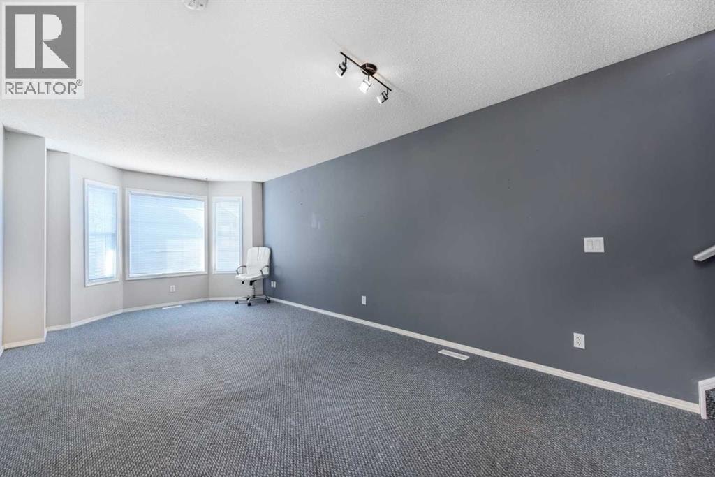 171 Saddlemead Green NE — photo 5
