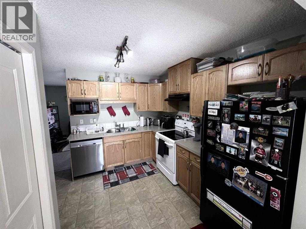 138 Saddlebrook Point NE — photo 4