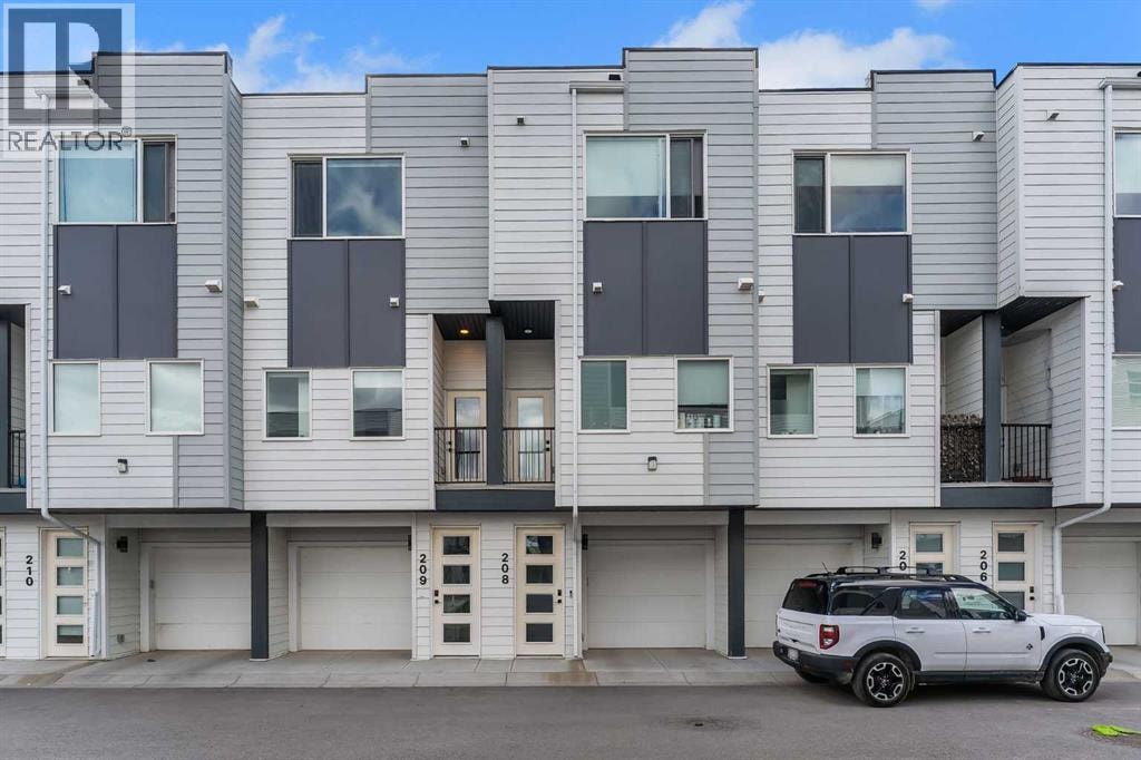 208, 101 Panatella Square NW — photo 31