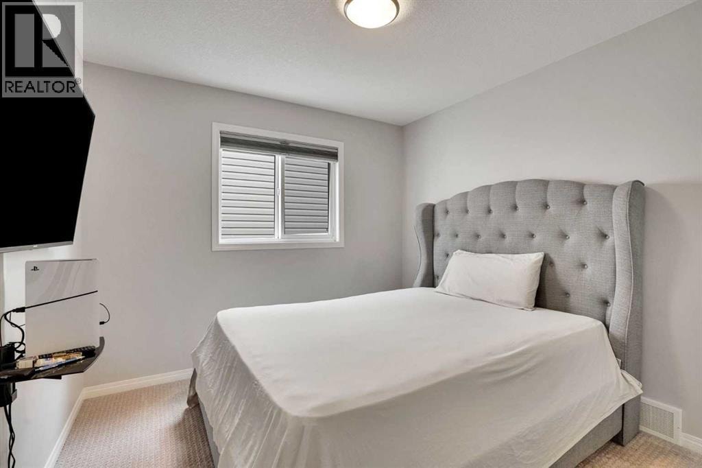 148 Savanna Close NE — photo 24