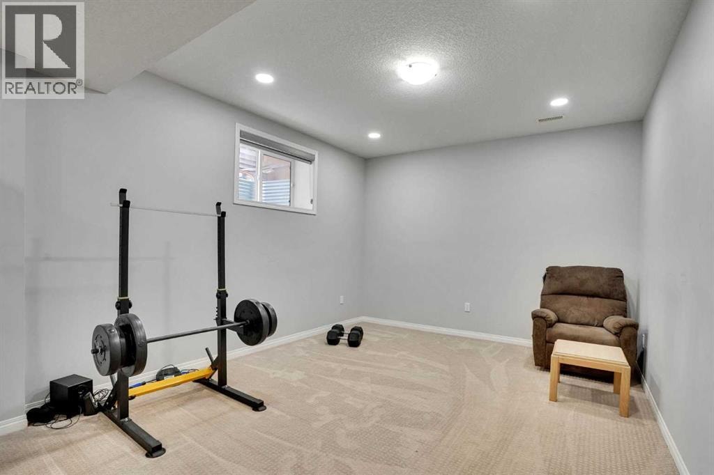 148 Savanna Close NE — photo 39