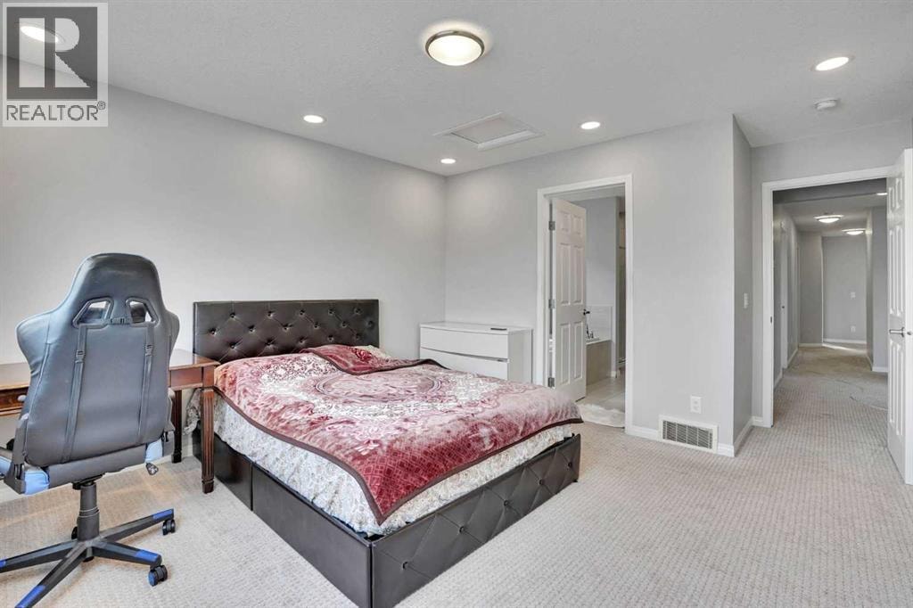 148 Savanna Close NE — photo 18