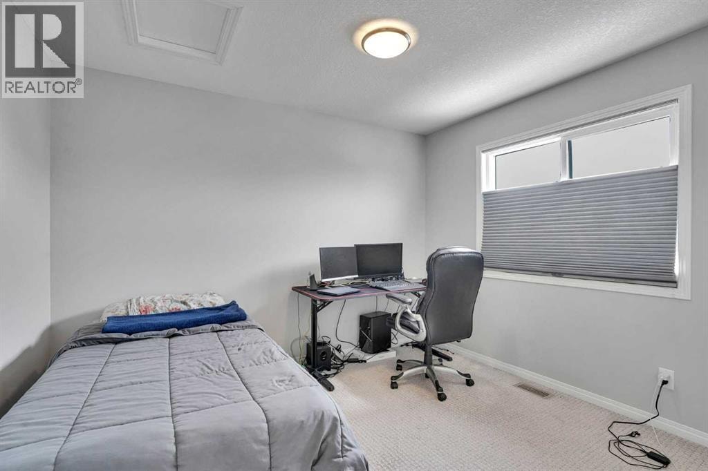148 Savanna Close NE — photo 27