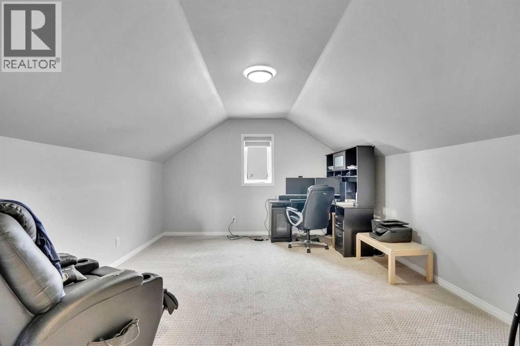 148 Savanna Close NE — photo 34