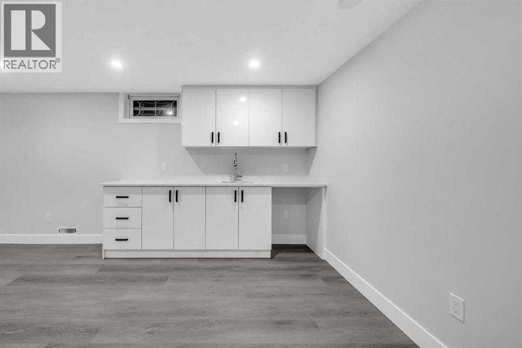 310 Wascana Crescent SE — photo 33