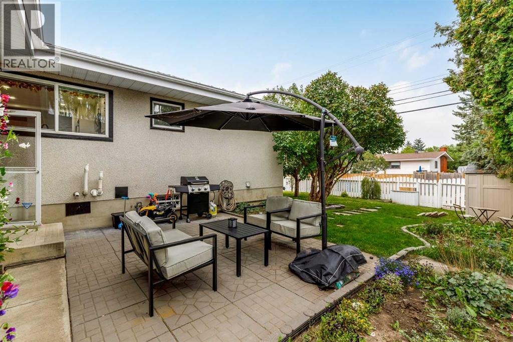 310 Wascana Crescent SE — photo 29