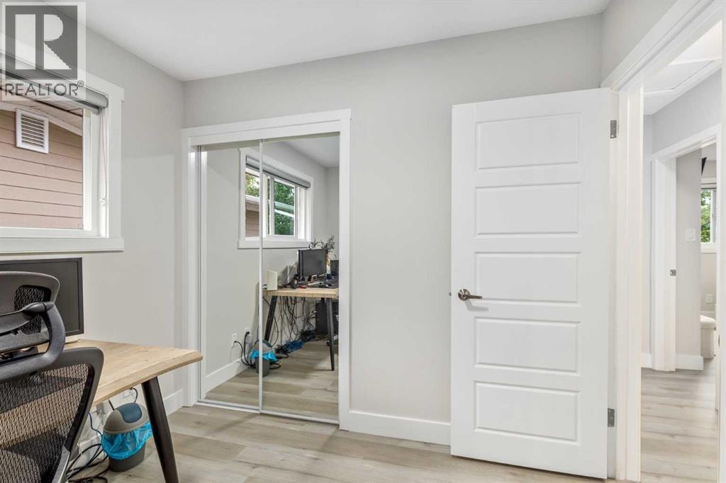 310 Wascana Crescent SE — photo 18