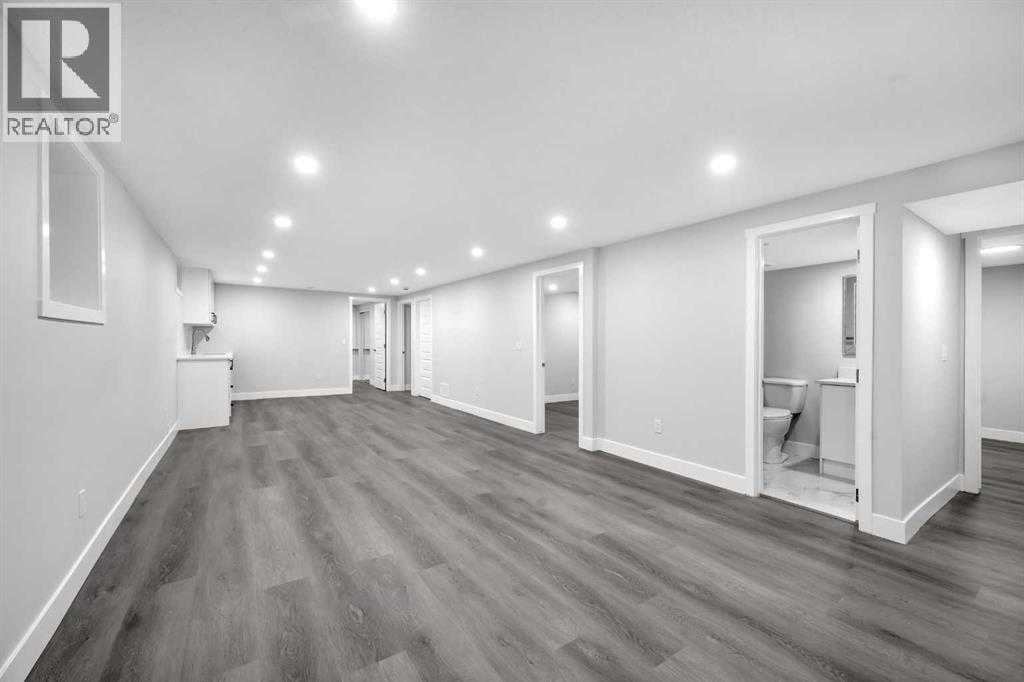 310 Wascana Crescent SE — photo 31