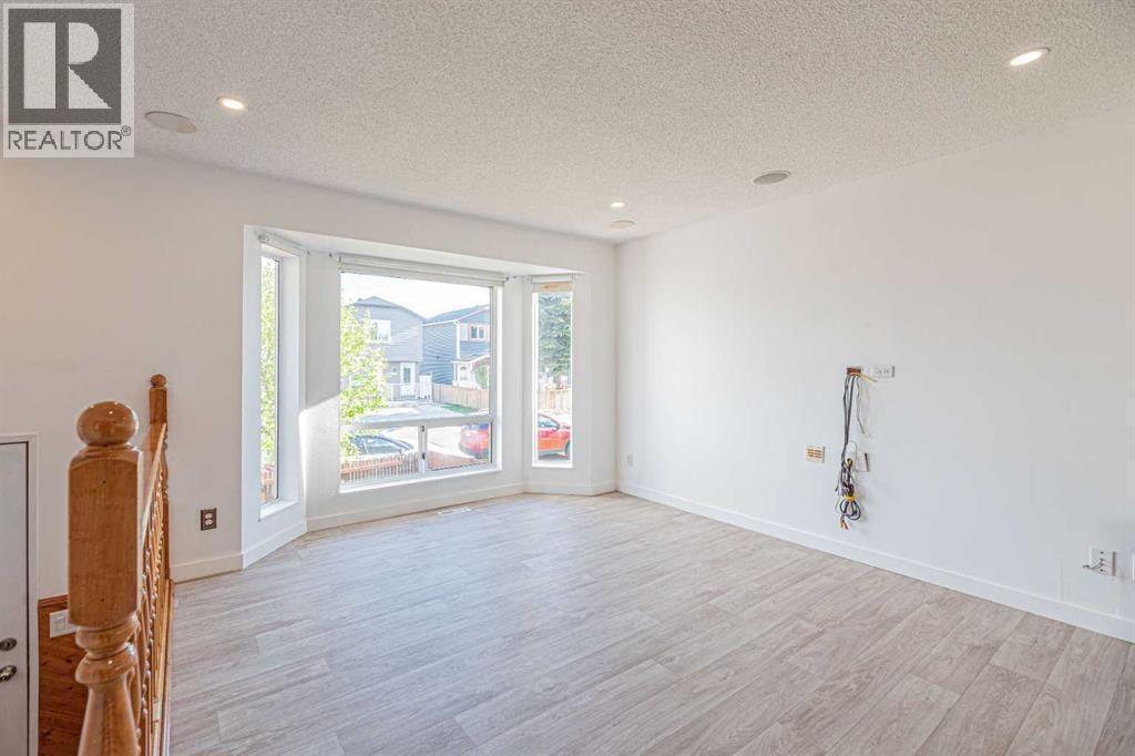 14 Martindale Mews NE — photo 7