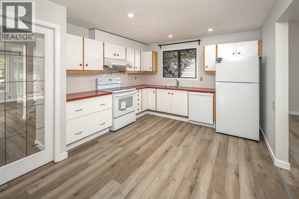 200 Edgedale Way NW — photo 14