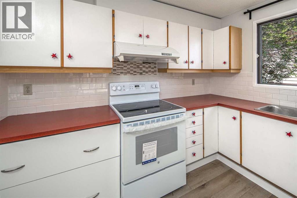 200 Edgedale Way NW — photo 17