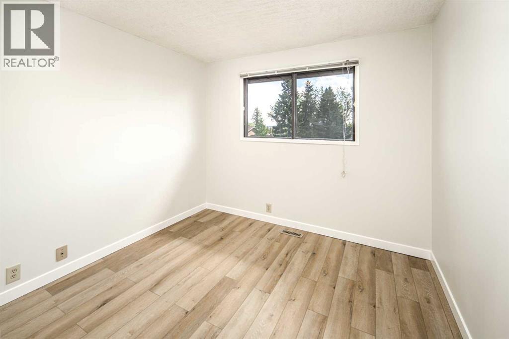 200 Edgedale Way NW — photo 26