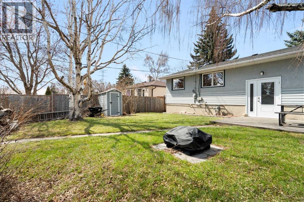 142 Winston Drive SW — photo 32