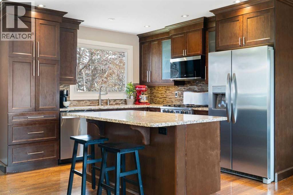 142 Winston Drive SW — photo 3