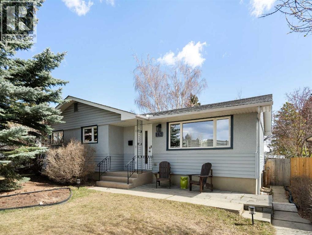 142 Winston Drive SW — photo 1