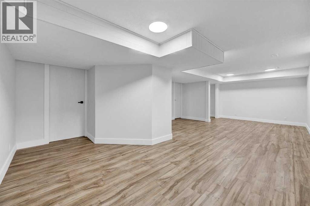 22 Sandstone Crescent SE — photo 24