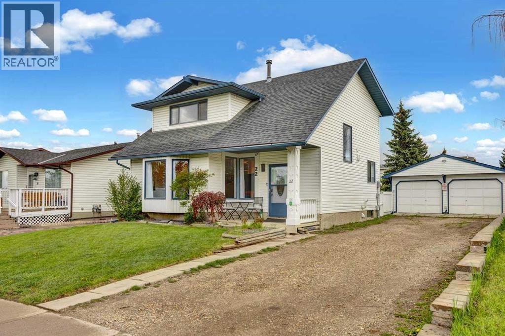22 Sandstone Crescent SE — photo 29