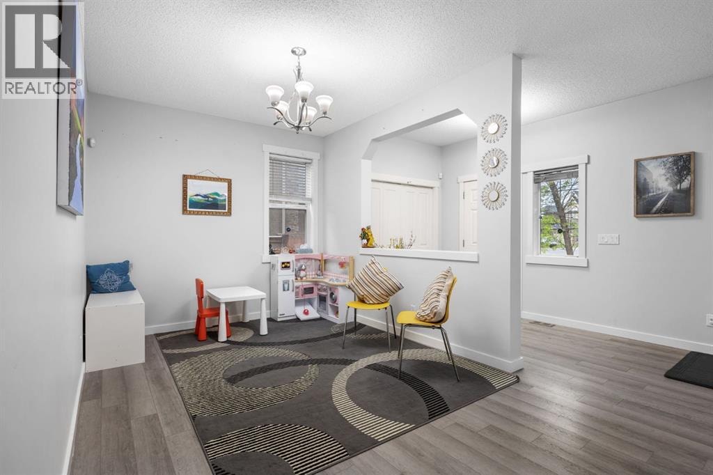 575 Evergreen Circle SW — photo 8