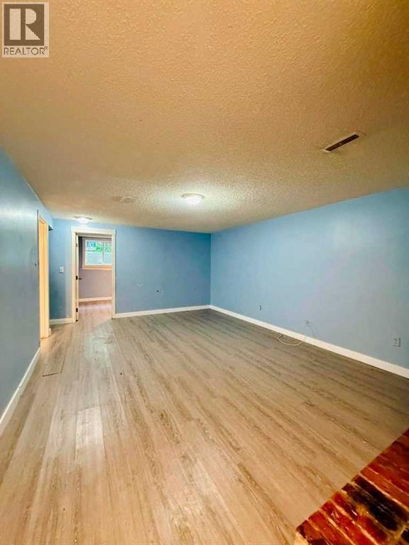 4968 Marcombe Road NE — photo 14