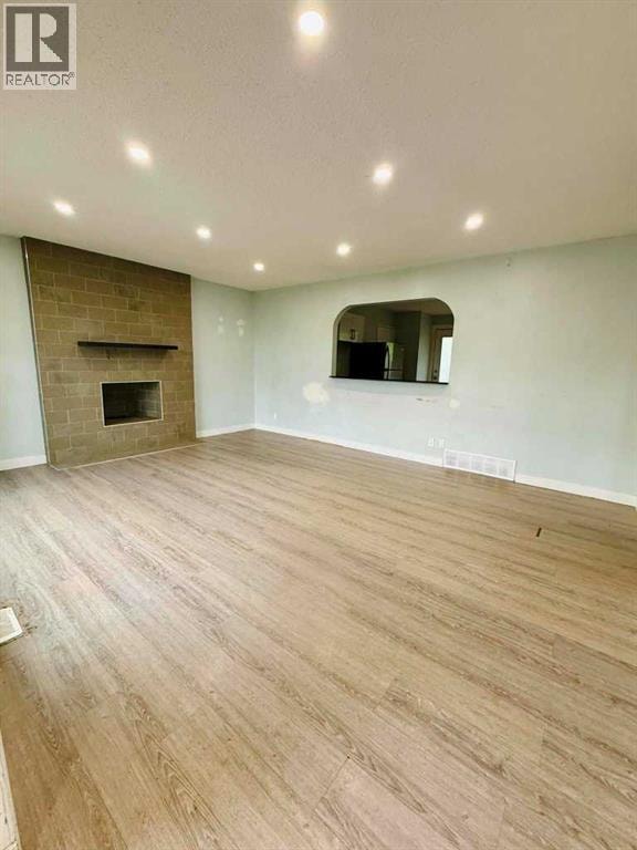 4968 Marcombe Road NE — photo 3