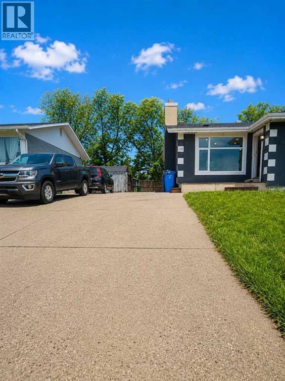 4968 Marcombe Road NE — photo 2