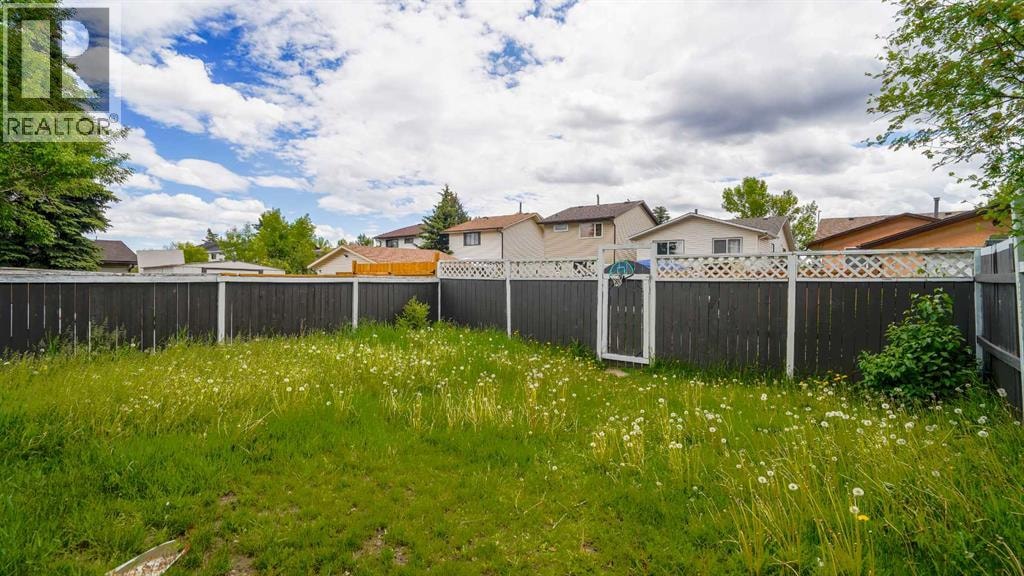 164 Castlegreen Close NE — photo 36