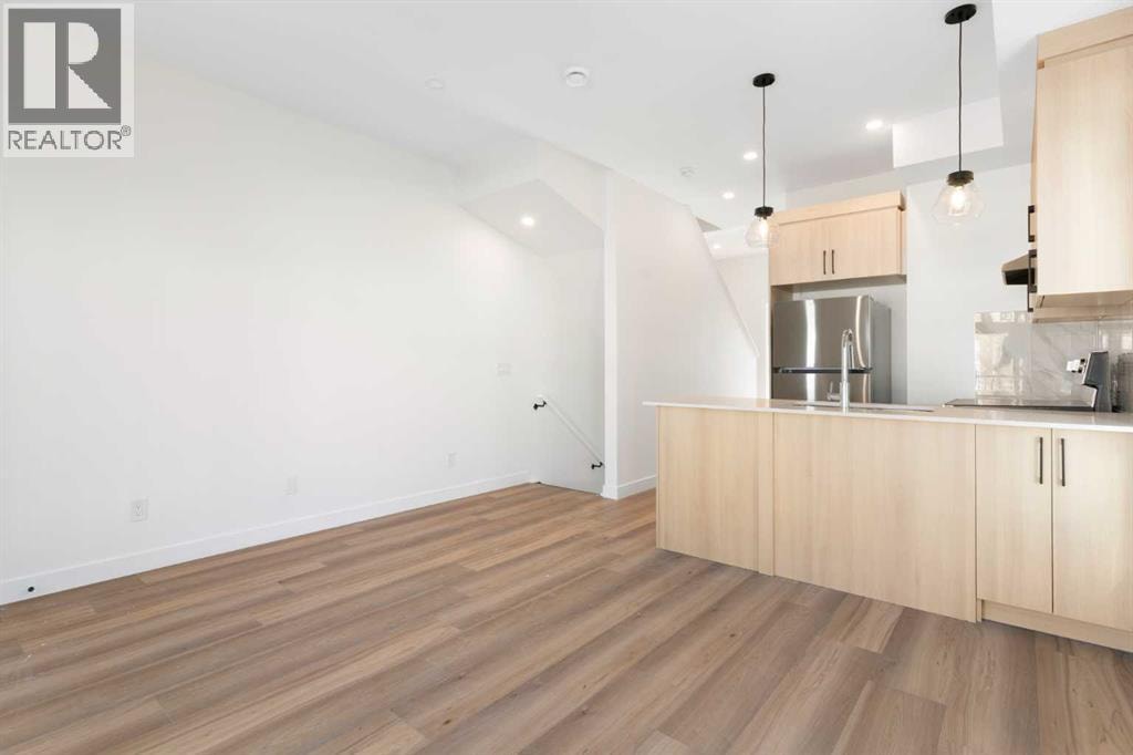 406, 156 Park Street — photo 8