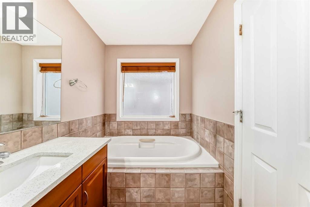 264 Everwillow Green SW — photo 25