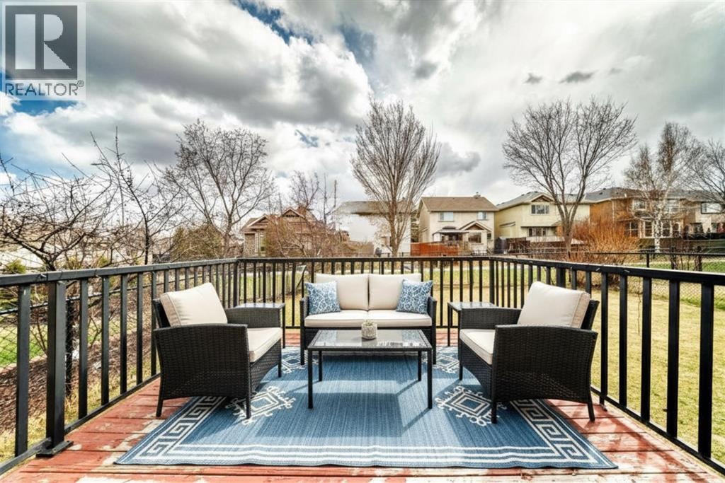 264 Everwillow Green SW — photo 40