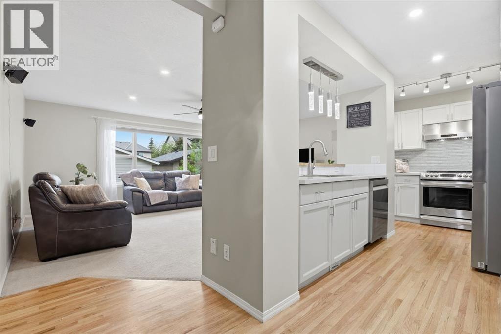 450 Elgin Way SE — photo 8